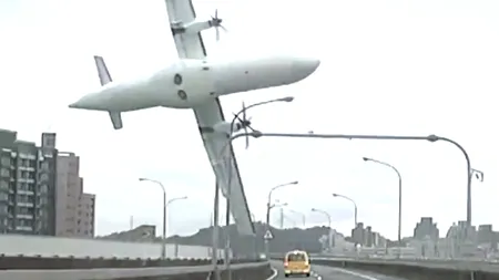 Ce a făcut pilotul TransAsia cu 8 secunde înainte de prăbușirea avionului. Înregistrările au fost făcute publice