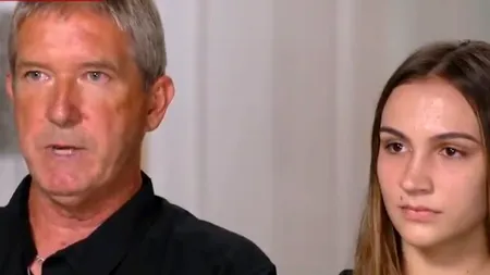 Momente terifiante: Tânără atacată de rechini a încercat să se salveze înotând cu un singur braț - VIDEO