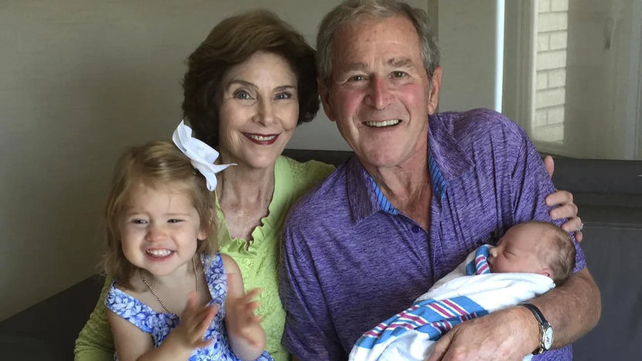 George W. Bush a devenit din nou bunic