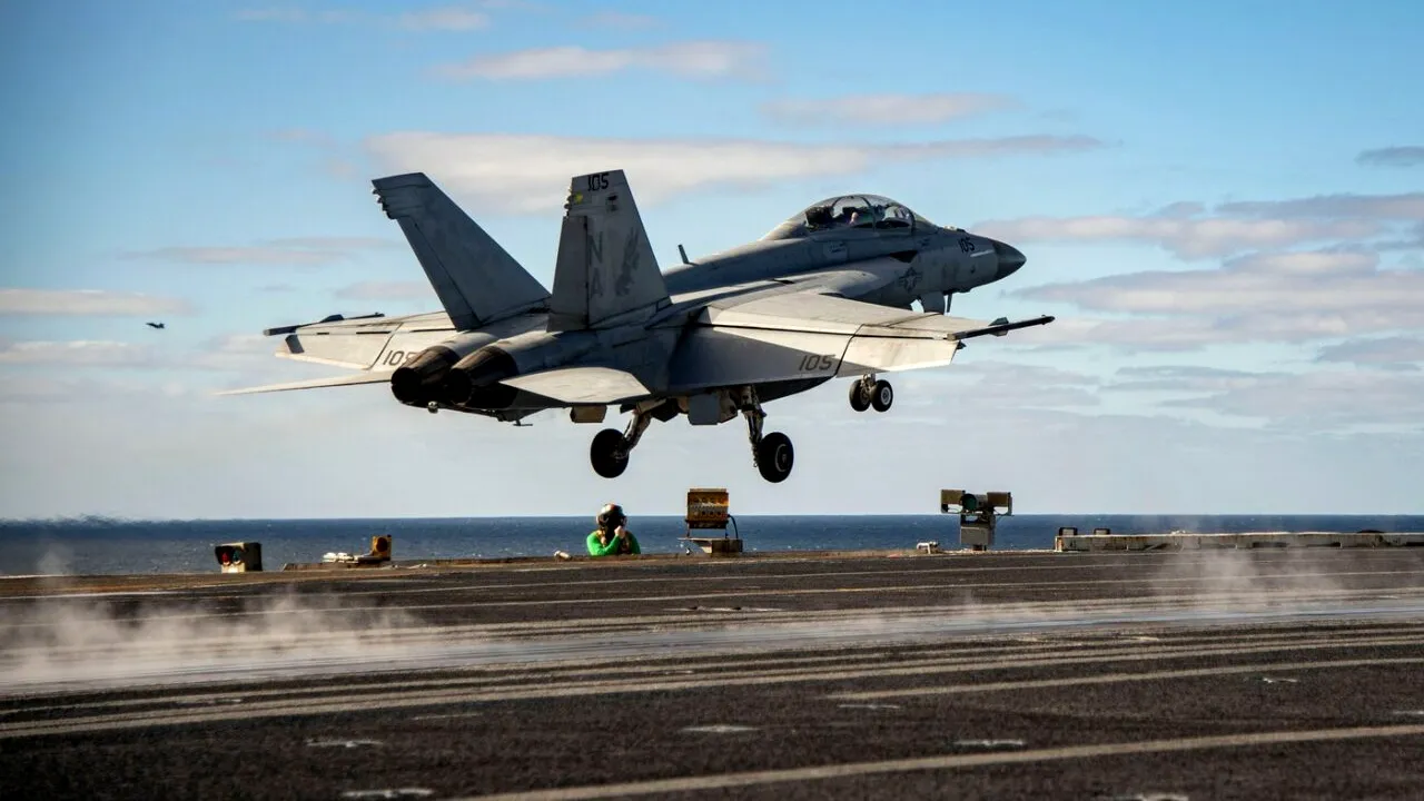 Amiralul american Samuel Paparo: 