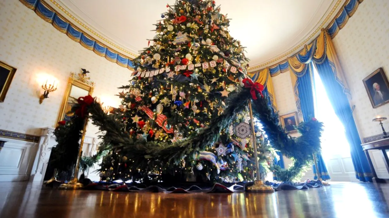 GALERIE FOTO. Bo Ho Ho! Întâiul câine al Americii a inspectat decorațiunile de Crăciun