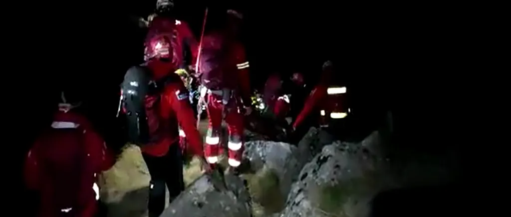 VIDEO | O turistă de 24 de ani a murit după ce a a căzut în gol în munții Bucegi