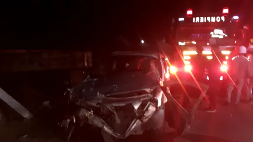 VIDEO | Accident cumplit în Argeș. Un șofer a murit după ce s-a izbit cu mașina de un stâlp