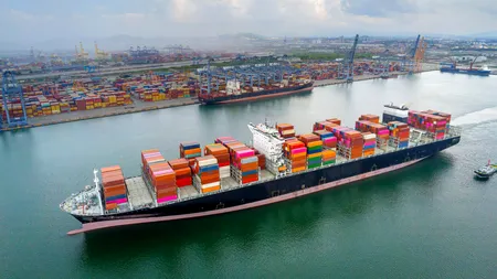 Statele Unite au atacat o navă de transport care naviga în Golful Oman