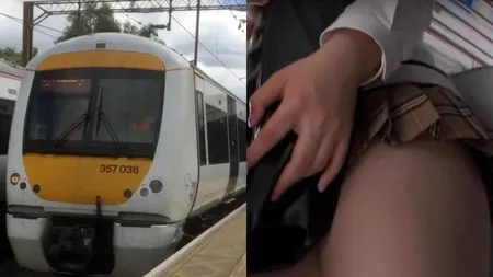 O văduvă a întreținut relații intime cu un bărbat într-un tren, de față cu toată lumea. Motivul pentru care a scăpat de pușcărie