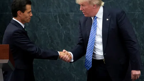 Dezvăluiri din Washington Post: Cum a ajuns Trump să se roage de președintele Nieto să nu mai spună public că nu va plăti zidul dintre SUA și Mexic 