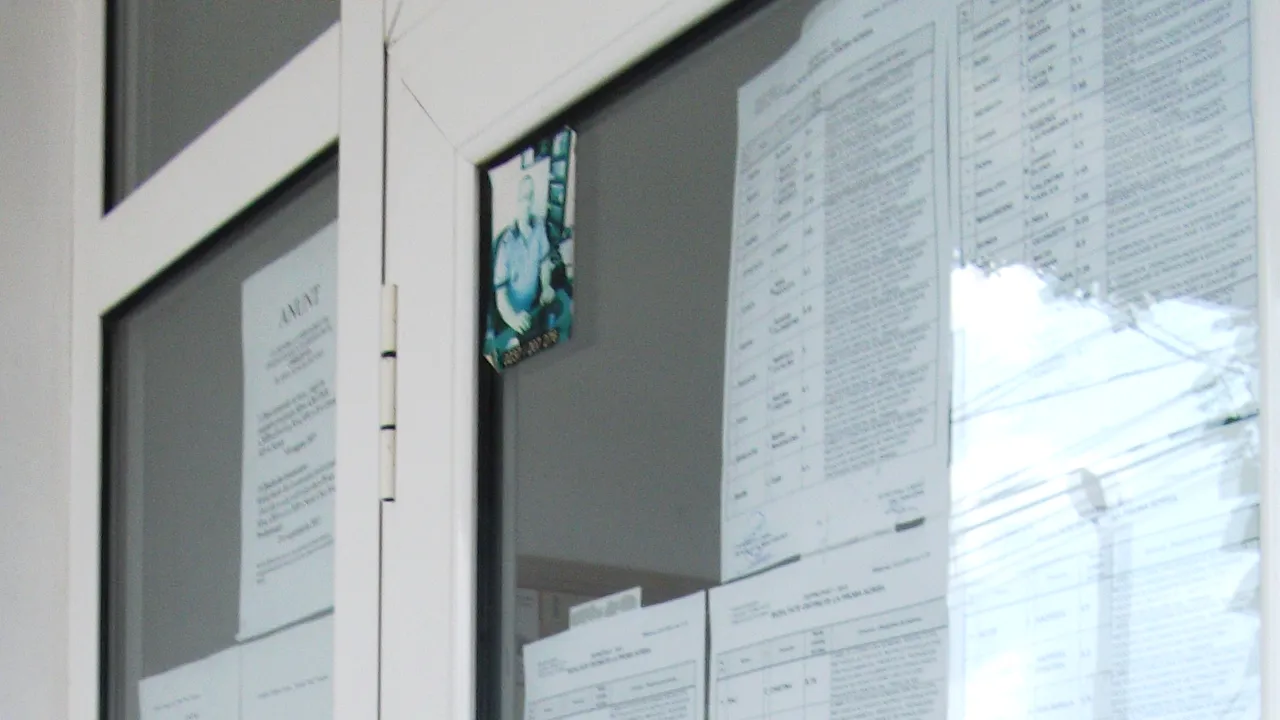 Un fost atacant de la Extensiv Craiova și un fost portar de la Pandurii Târgu-Jiu, nota 10 la definitivat