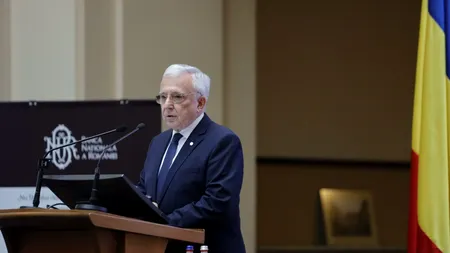 Cum argumentează șeful BNR reducerea dobânzii-cheie. „Ne-am dus în jos cu rata de politică monetară ca să nu rămânem cocoțați în perioada de toamnă”