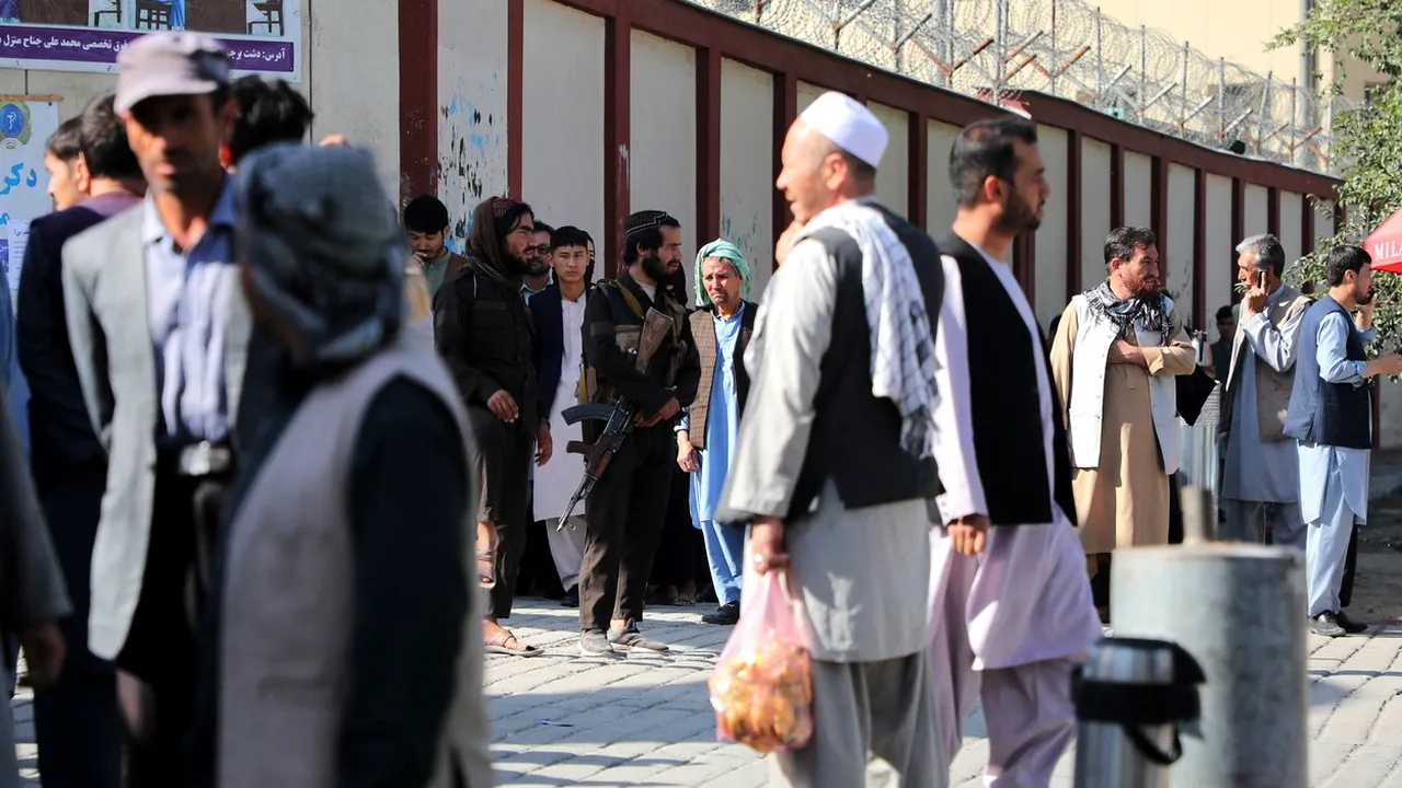 Afganistan: Cel puțin 19 morți după un atac sinucigaș la un centru educațional din Kabul | VIDEO