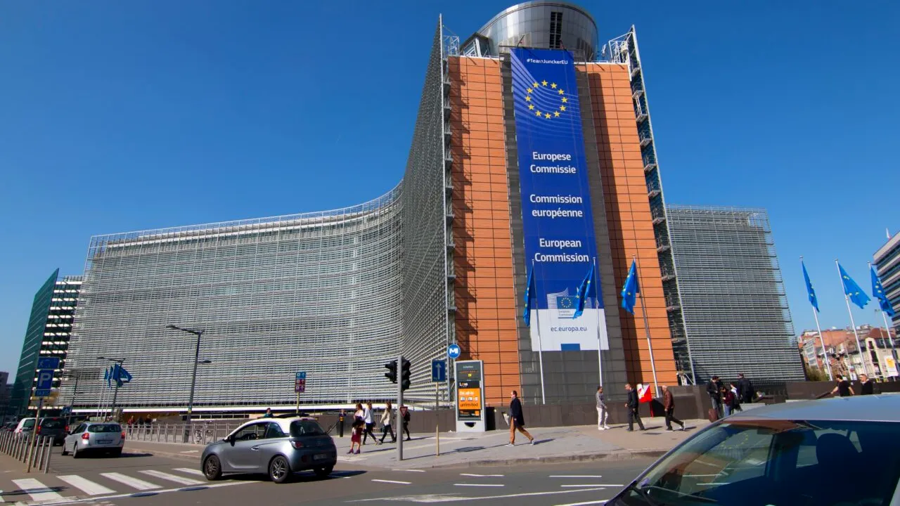 Comisia Europeană a deschis INFRINGEMENT pentru România și cere transpunerea completă a Directivei privind cotele taxei pe valoarea adăugată