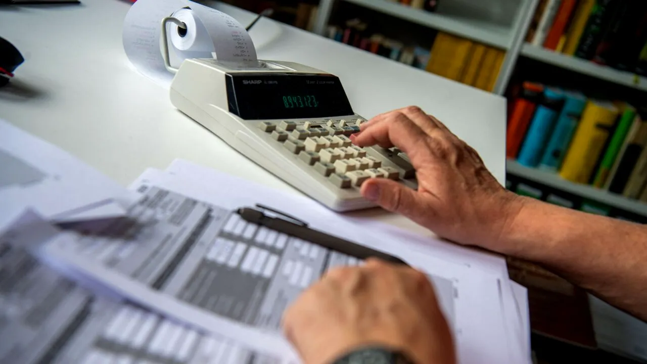 Un nou record istoric pentru PILONUL 2: Românii au peste 30 de miliarde de euro în conturile personale de pensii private obligatorii