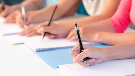 Aglomerație la Romexpo pentru examenul de rezidențiat! Record de absolvenți ai Facultății de Medicină