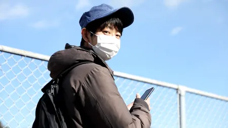 Un bărbat poate fi închiriat „ca să nu facă nimic”: Are mii de clienții, iar unii îi cer lucruri neobișnuite! - FOTO