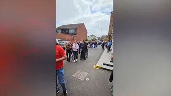 Vot activ în diaspora. Coadă uriașă la o secție de votare din LONDRA