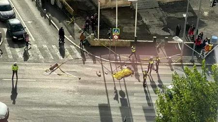 Grav accident de circulație în București: Un pieton a fost lovit mortal pe o trecere din zona Metalurgiei / Traficul este restricționat