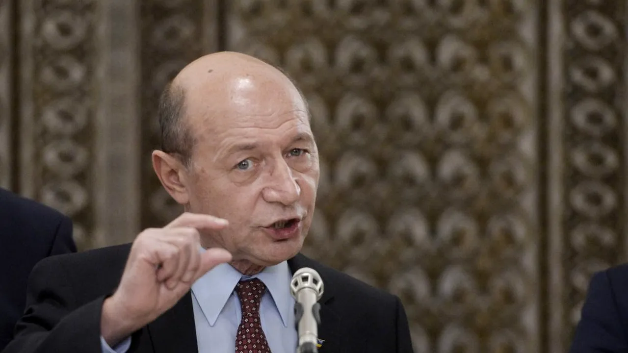 Băsescu, iese la atac: Cîțu se ocupă de teoria găurii. Este deja prea mult, o neghiobie. Isar este un năuc