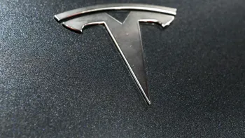 Tesla, victimă în conflictul Musk-Trump: Cea mai gravă SCĂDERE a companiei pe bursă de la debutul pandemiei