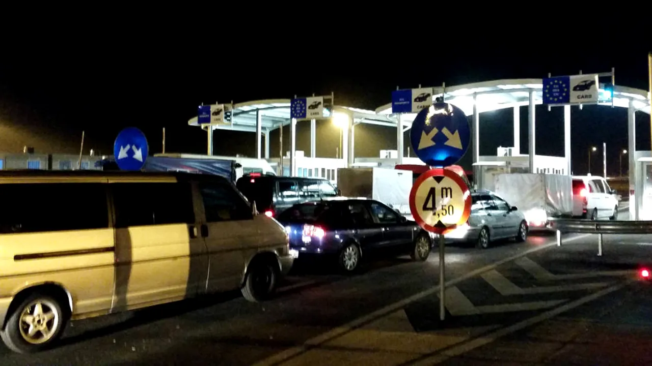 Aglomerație la frontiera cu Ungaria. Românii care vin acasă de sărbători stau și șase ore la cozi