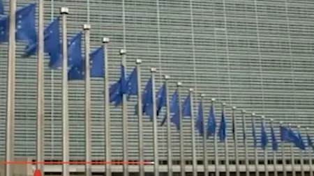 Activitățile economice continuă să scadă în zona euro, semnalând risc de recesiune / Inflația tinde să se stabilizeze