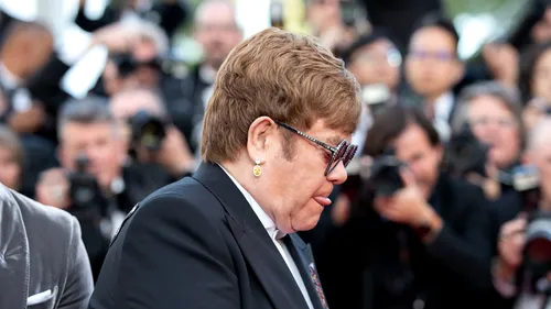 Elton John și Emmanuel Macron vor lansa o inițiativă contra SIDA, malariei și tuberculozei