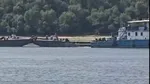 A început operaţiunea de scufundare a celor patru barje, în Dunăre, pentru creşterea debitului apei