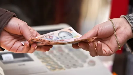 Românii râd cu un ochi și plâng cu altul. Crește valoarea TICHETELOR de masă, dar salariile rămân pe loc
