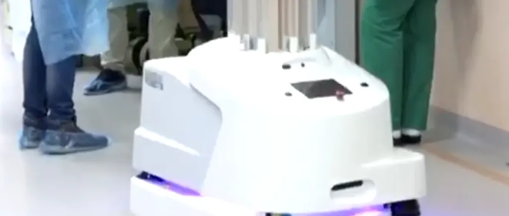 TEHNOLOGIE. La Spitalul Floreasca se testează un robot care efectuează dezinfectarea fără intervenția umană/ VIDEO