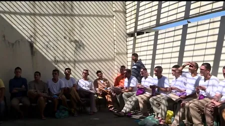 Distracție dincolo de gratii. Metoda inedită folosită într-o închisoare de maximă securitate pentru a-i ține ocupați pe prizonieri - VIDEO
