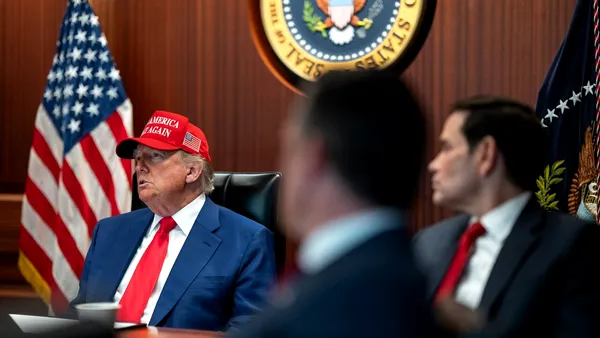 Discuțiile din „Situation Room” s-au încheiat. Trump n-a luat nicio decizie finală în privința acordului de pace cu Iranul