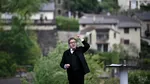 Panică pe străzile dintr-o suburbie a Parisului. Un bărbat a ieșit cu arma în stradă și a amenințat că-i împușcă pe toți cei care votează cu Mélenchon
