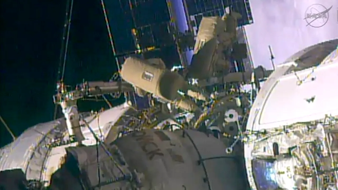 Un star porno, pe lista scurtă a civililor pe care NASA vrea să îi trimită în spațiu