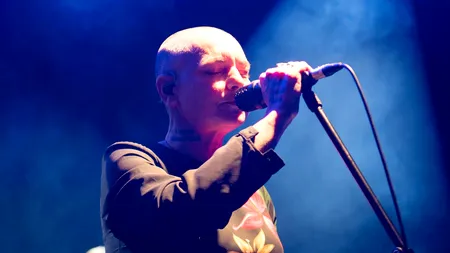 Sinead O’Connor a ajuns din nou în spital. Cântăreața se consideră vinovată de moartea fiului său: „Nu mai merit să trăiesc”