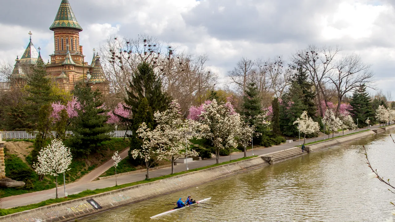 VREMEA. Prognoza METEO pentru 27 martie - 9 aprilie. Zonele din România în care vor fi 20 de grade