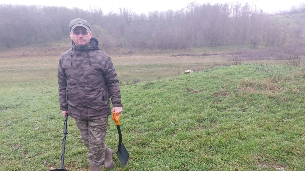 Paul a luat de la statul român 21.000 de euro pe mai multe monede, iar acum a dat din nou lovitura: A mai găsit 37 de piese valoroase