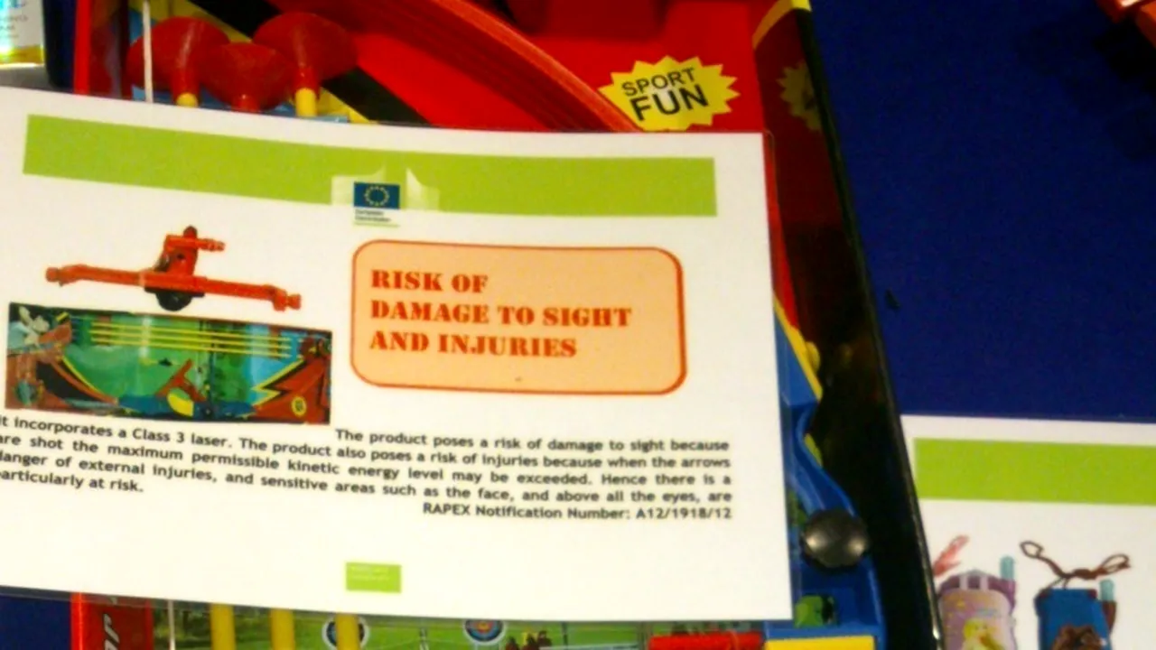 AVERTISMENTUL UE. Haine și jucării care îți pot pune copilul în pericol de moarte. Corespondență Gândul din Bruxelles