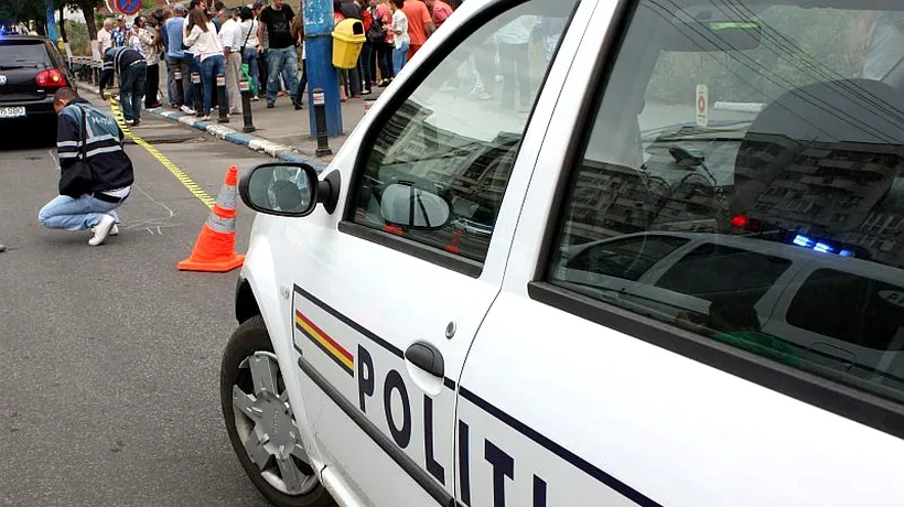 Scandal în centrul Bucureștiului. Un șofer băut a spart geamul unei mașini de poliție și a mușcat de mână un agent