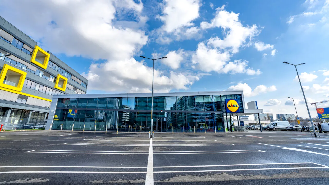 (P) Cu afaceri de peste 27,3 miliarde lei  în 2025, Lidl România reinvestește tot profitul din anul precedent în România