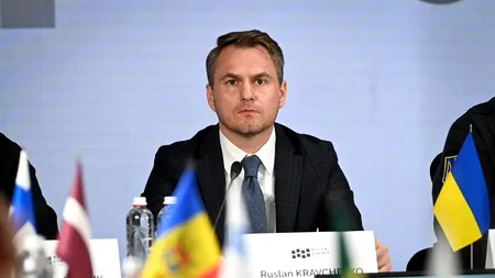 Procurorul general al Ucrainei, implicat într-un dosar de corupție, a părăsit țara într-o mașină de serviciu. Plecarea ar fi fost posibilă doar cu autorizarea lui Zelenski. Cum își justifică Ruslan Kravcenko deplasarea