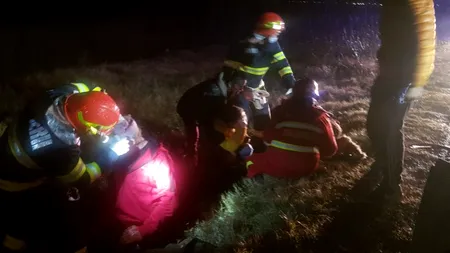 Accident rutier în Sânnicolau Mare. Un drum judeţean a fost blocat pe ambele sensuri. Patru persoane au fost transportate la spital