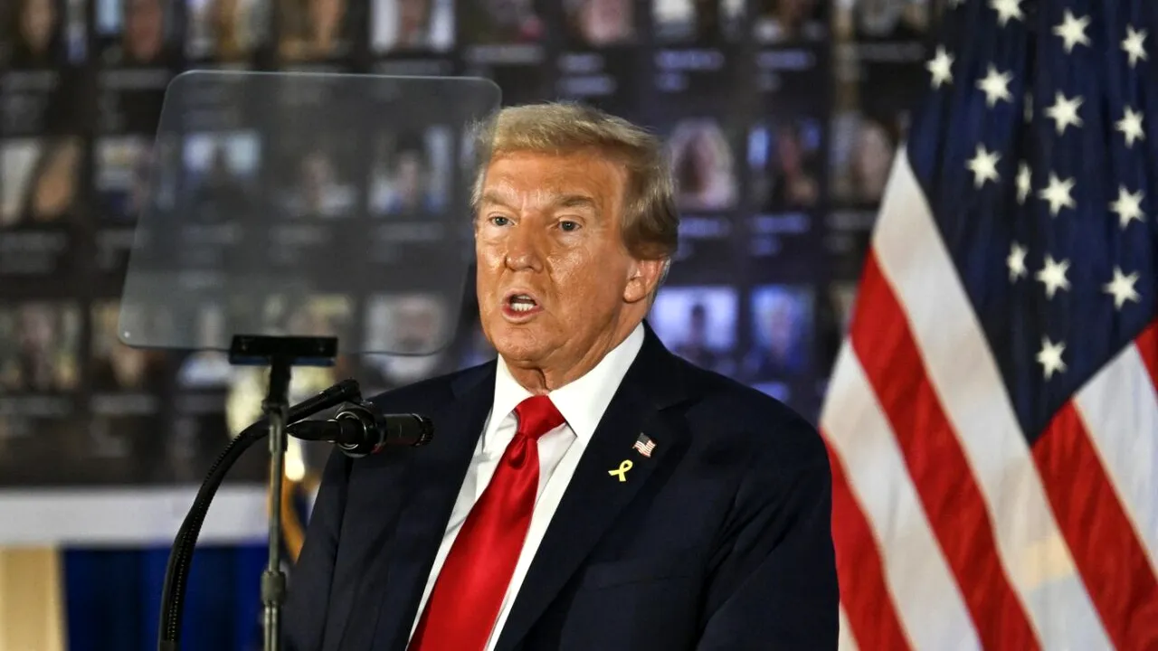 Trump: Democrații controlează vremea, au dat fondurile pentru DEZASTRE la migranți