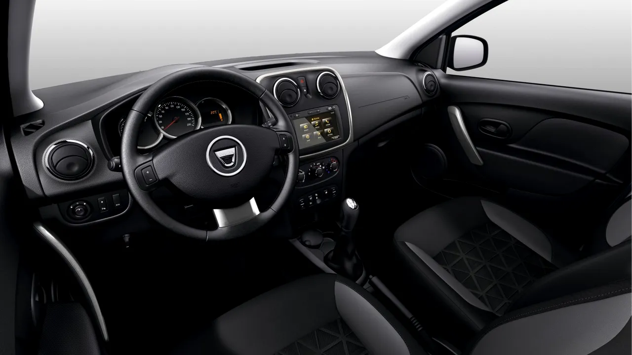 Cele mai vândute mașini din Europa în 2016. Cu ce model se află Dacia în prima jumătate a topului. Surpriza de pe locul 1