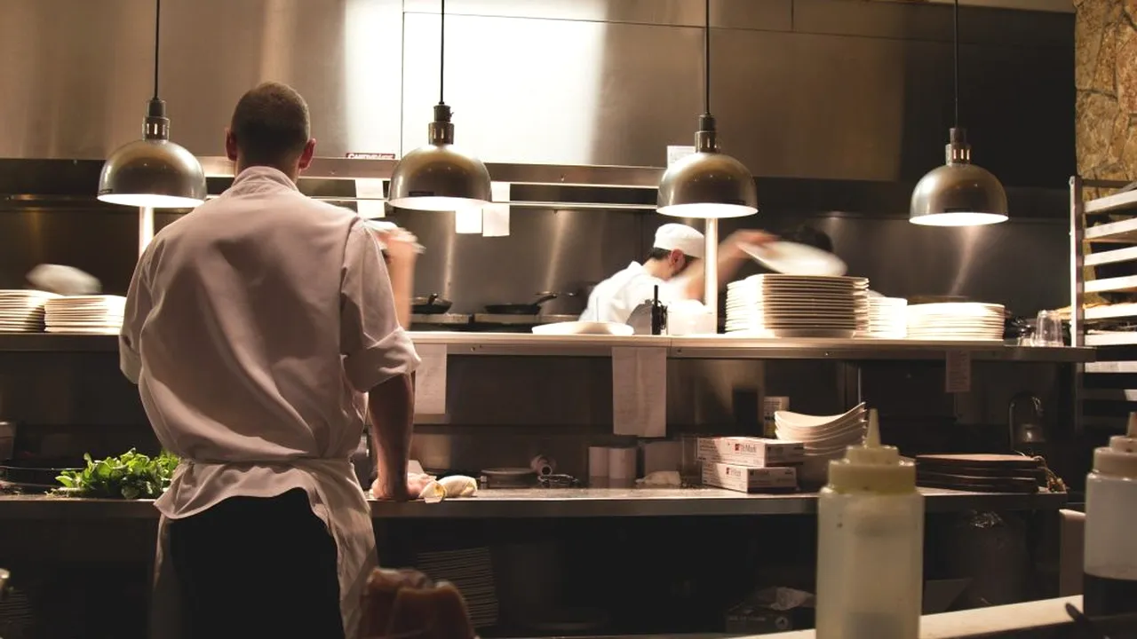 Frica de coronavirus golește magazinele și restaurantele din Italia