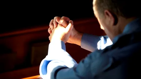 Încrederea americanilor în biserică, la cel mai scăzut nivel din ultimii 30 ani. Ce le-a zdruncinat credința