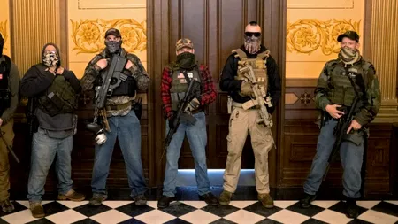 SUA. Protestatari înarmați într-un stat din SUA. O membră a Partidului Democrat acuză existența unui rasism instituționalizat