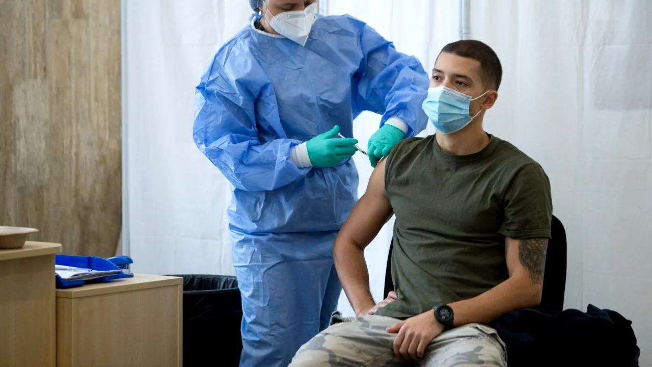 Aproape 44.000 de persoane s-au vaccinat anti-Covid în România, în ultimele 24 de ore