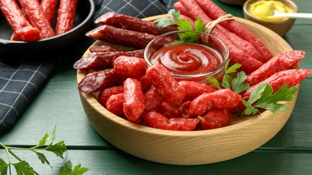 Curtea Europeană de Justiție a tranșat războiul dintre vegetarieni și omnivori. „Cârnații” pot fi atât din CARNE, cât și VEGETALI