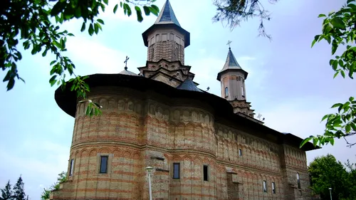 Focar de Covid-19 la o cunoscută mănăstire din România. Sunt nouă măicuțe confirmate pozitiv cu virusul SARS-CoV-2