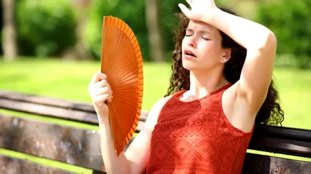 Directorul ANM spune că România va fi lovită de un val de căldură de lungă durată. În 16 județe, inclusiv București, va fi în vigoare Codul Portocaliu