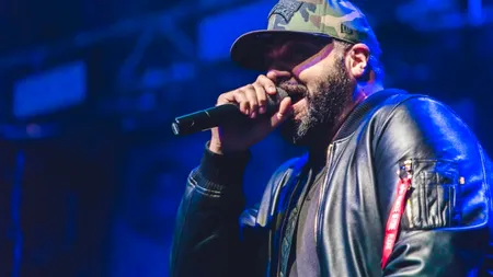 VIDEO | Grasu XXL a fost chemat la audieri la Secția 17 Poliție după ce a agresat un fan la un concert