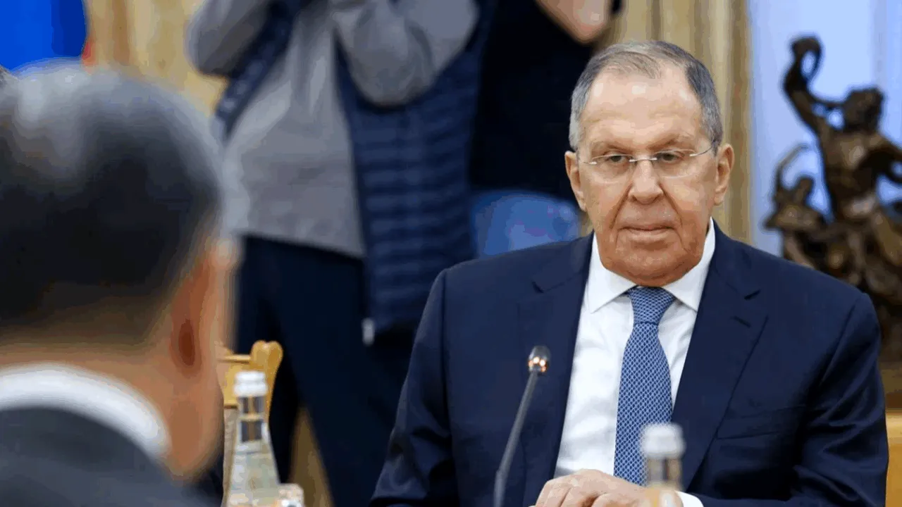 Rusia are răspuns la o desfășurare de trupe europene în Ucraina, anunță Lavrov. „Trump, singurul lider occidental care înțelege motivele războiului“